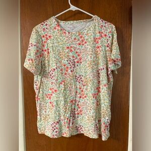 Old Navy T-shirt